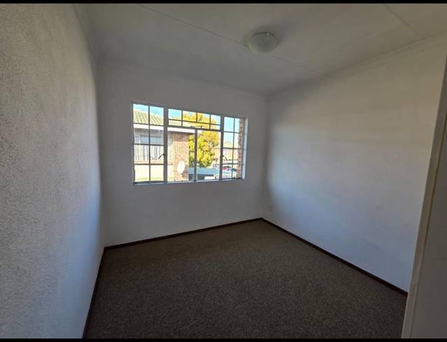 2 BEDROOM APARTMENT FOR SALE IN EDLEEN